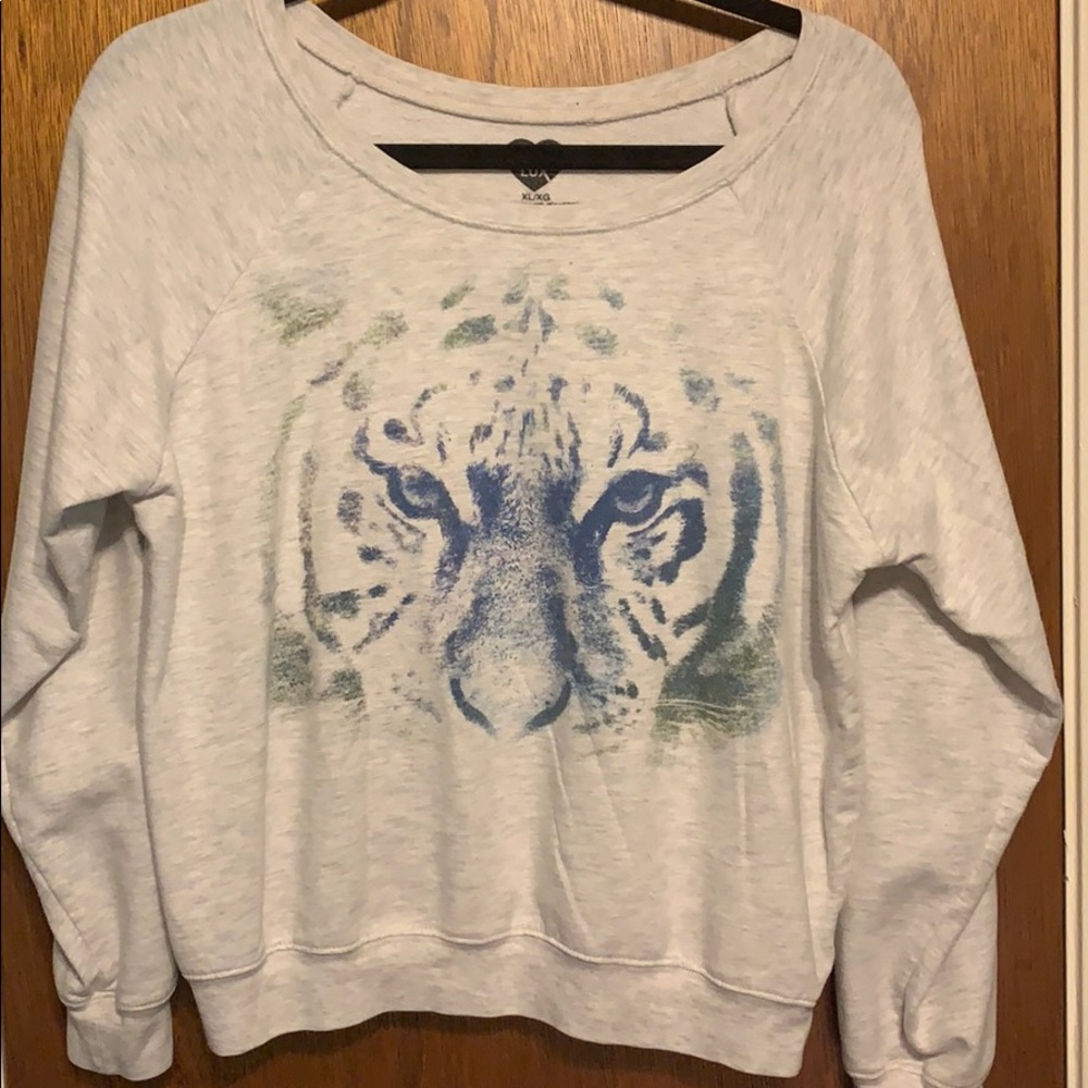 Sweatshirt